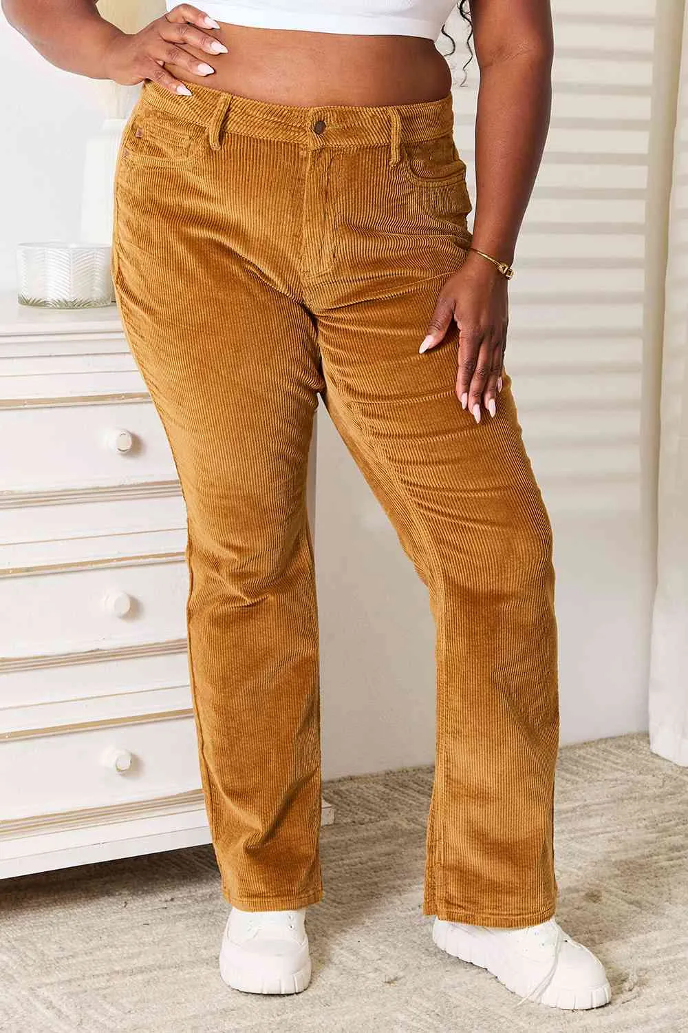 *APP EXCLUSIVE* Judy Blue Mid Rise Corduroy Pants