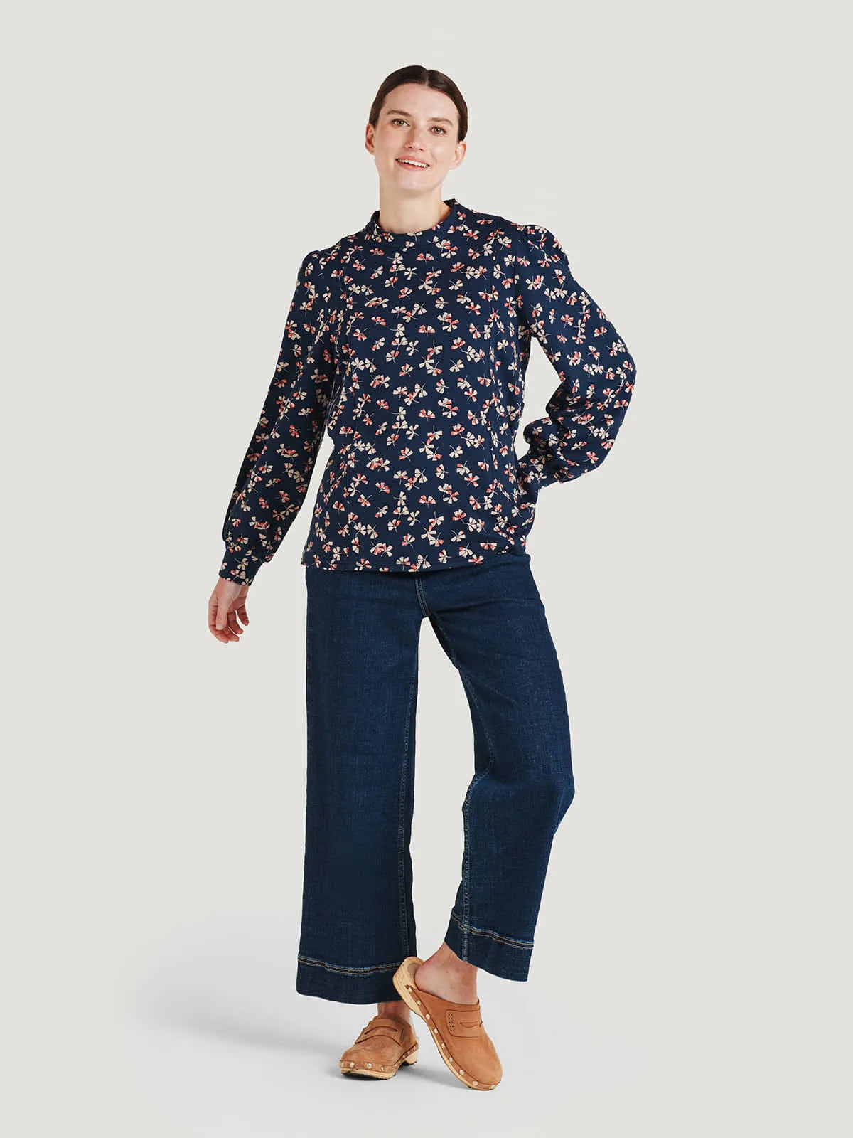 Aveline Organic Cotton Floral Sweatshirt - Navy