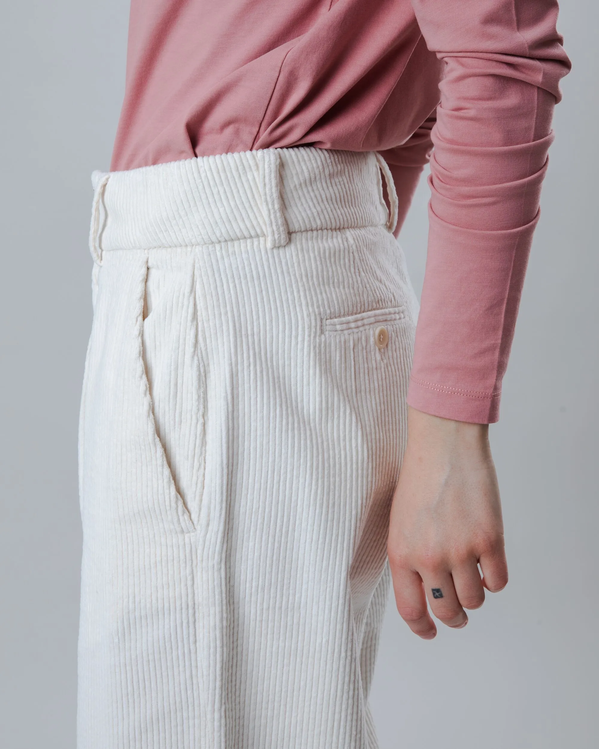 Corduroy Pleated Pants Ecru