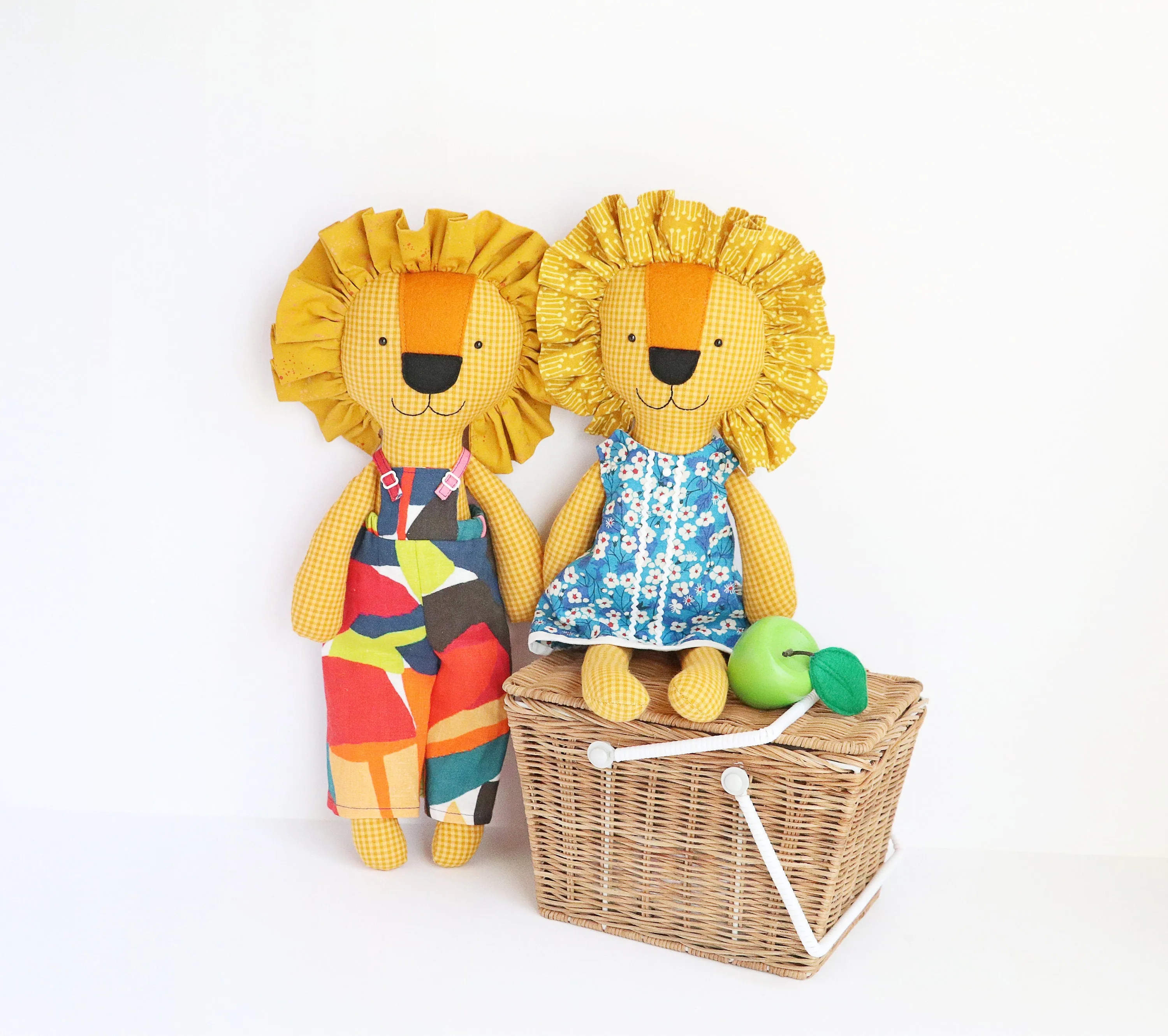 Dandy Lions: Lion sewing pattern with clothes