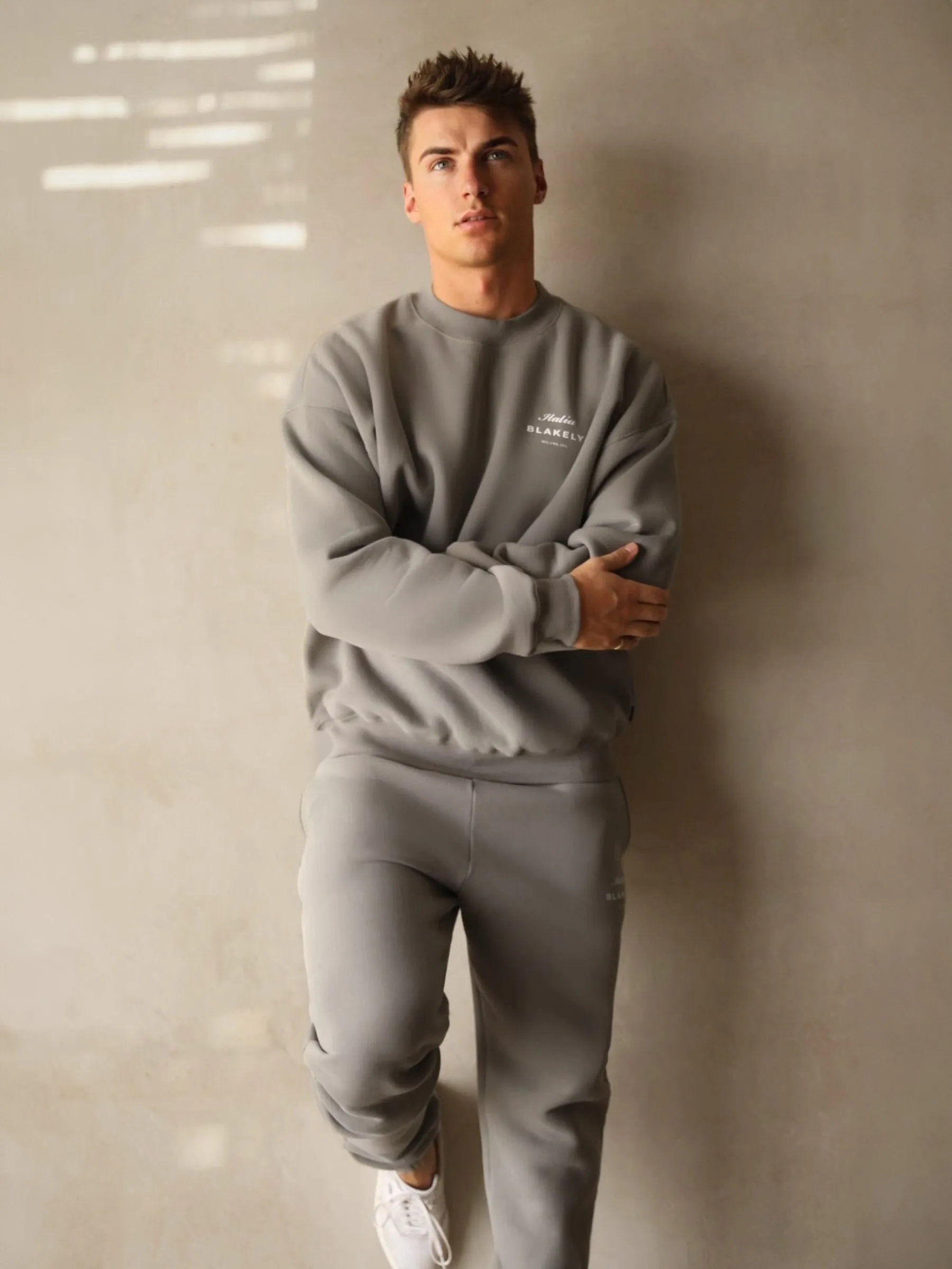 Italia Relaxed Jumper - Stone Grey