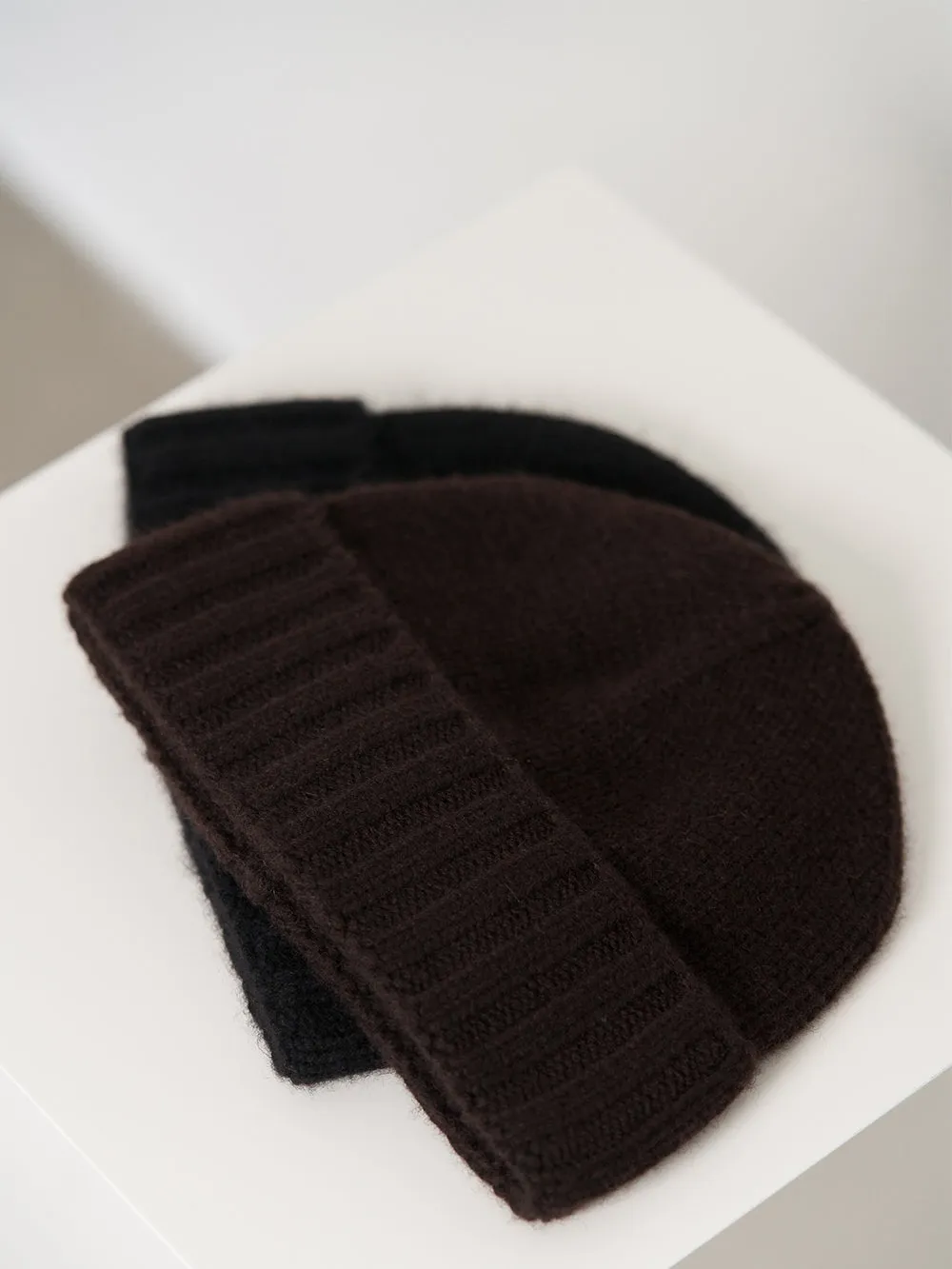 ITZHAK CASHMERE BEANIE (5 COLORS)